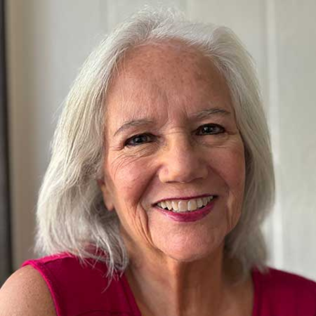 Carmen Luna Living Image